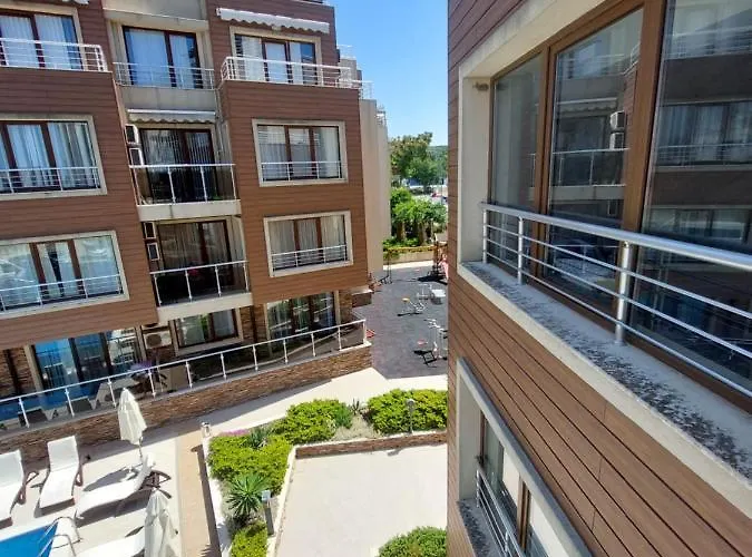 Апартамент менада хоризонт *